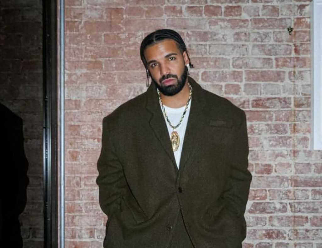 Drake Net Worth: Canadisk rapper tjener så meget på et år, at $1,15 mio.