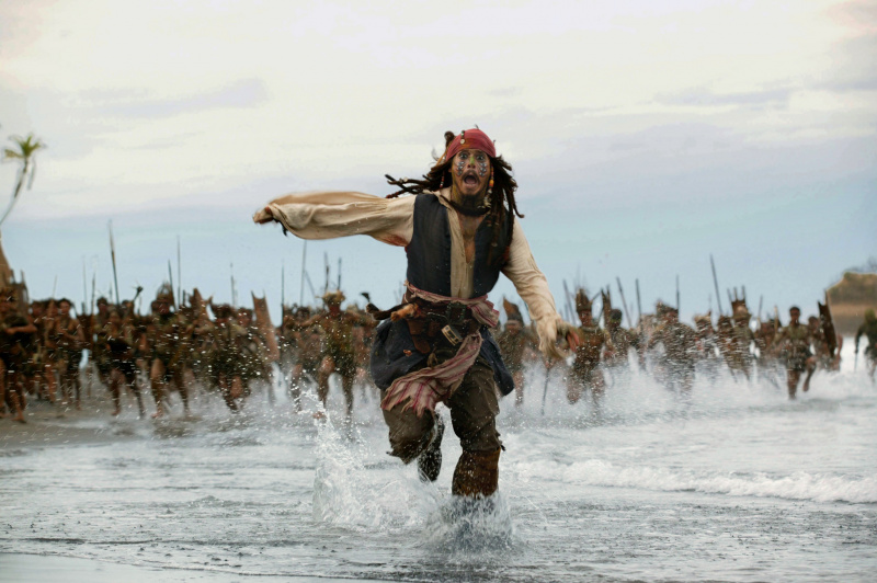 Gerüchten zufolge soll „Pirates of the Caribbean 6“ bald in Produktion gehen. Fans sind überzeugt, dass Disney Johnny Depp eine Geldstrafe von „1 Million Alpakas“ für Jack Sparrows Rückkehr zahlen wird