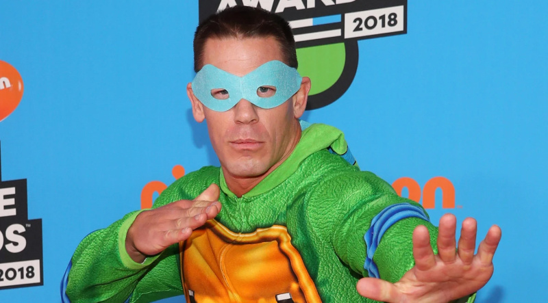   John Cena în ținuta Țestoaselor Ninja