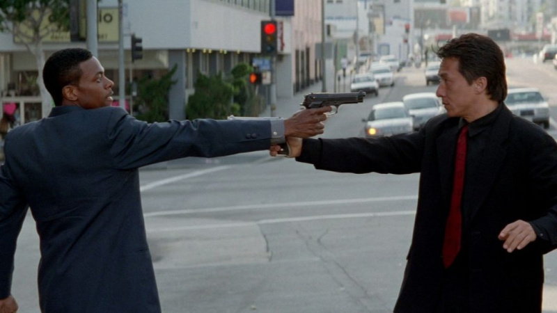   Kriss Takers un Džekijs Čans filmā Sastrēgumstunda
