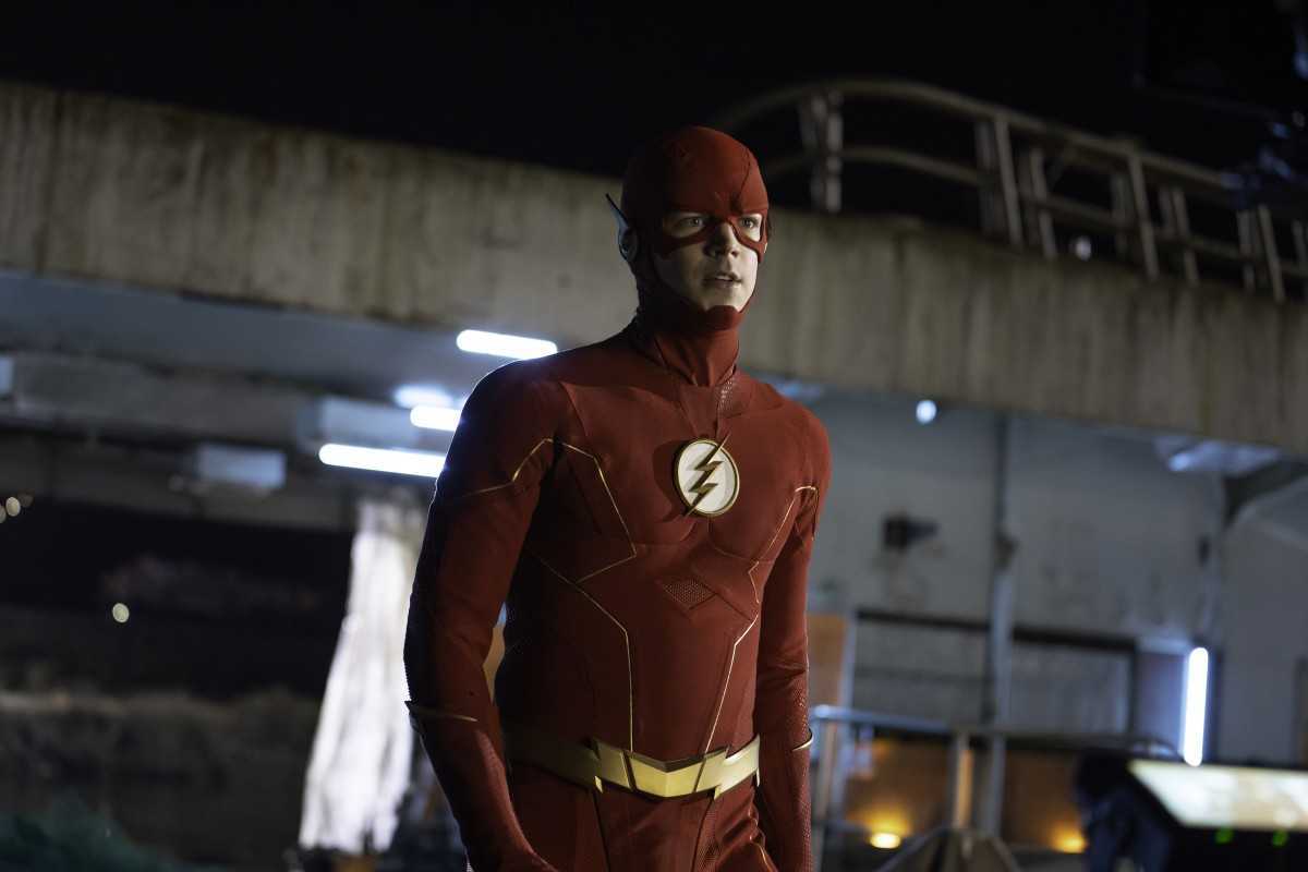 Hvor mange penge tjente Grant Gustin på The Flash? Arrowverse Star Left Show for hans datter: Det var på tide