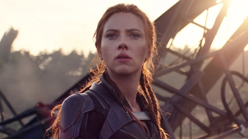 Disney e Scarlett Johansson supostamente enterram a machadinha, já que agora há rumores de que a estrela do MCU está produzindo a série Viúvas Negras