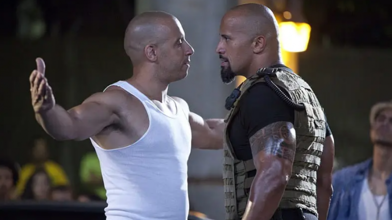   Dominicas Toretto ir Luke'as Hobbsas filme „Greiti penketukas“ (2011 m.)