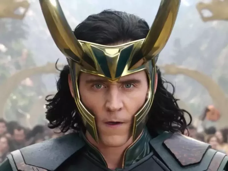„Wir haben uns tatsächlich … angesehen“: Loki Staffel 2 bezog sich nicht einmal auf die Comics, während er Tom Hiddleston in den Gott der Geschichten verwandelte