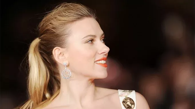 „Dein Realitätssinn ist völlig verzerrt“: Scarlett Johansson rief Cancel Culture zur Kritik, weil sie die Besetzung von „Ghost in the Shell“ kritisierte und Woody Allen bei Belästigungsvorwürfen unterstützte
