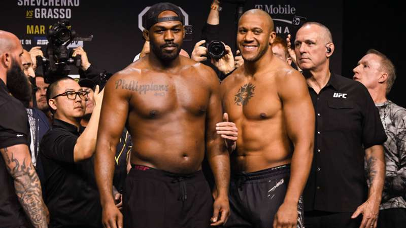   UFC 285: Джон Джонс убивает Сирил Гейн в первом раунде и становится чемпионом в супертяжелом весе | DAZN Новости США