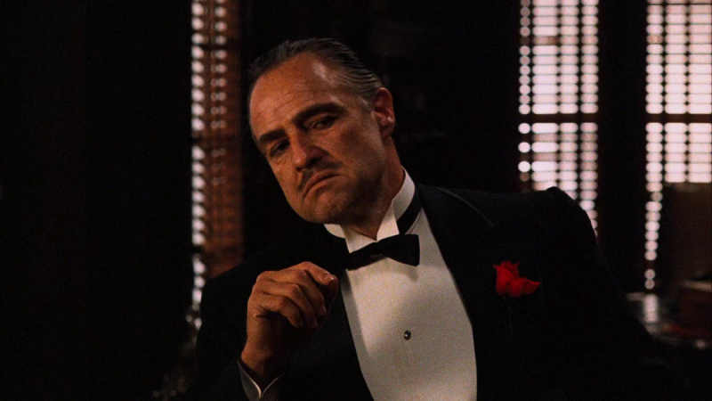 „Nebudem glorifikovať mafiu“: Marlon Brando musel podpísať 1 milión dolárov, aby mohol hrať Vito Corleone po tom, čo bol autor filmu Krstný otec zdesený výberom obsadenia štúdia