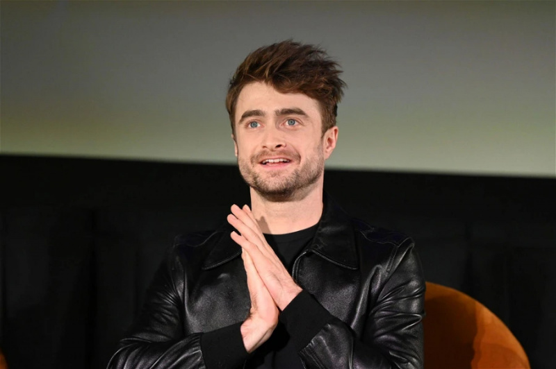 „Ich weiß nicht, wie ich reagieren soll“: Sandra Bullock bat Daniel Radcliffe um sein Autogramm, nachdem sie erwartet hatte, dass der Harry-Potter-Star ein „selbsternannter, narzisstischer“ Kinderschauspieler sei, der Berühmtheit erlangte