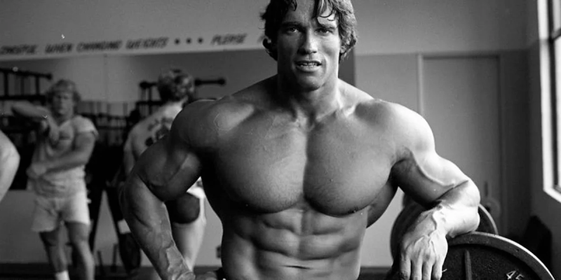 “Una parte particular de mi cuerpo era más grande que el resto”: Arnold Schwarzenegger comenzó a hacer ejercicio porque estaba demasiado bien dotado