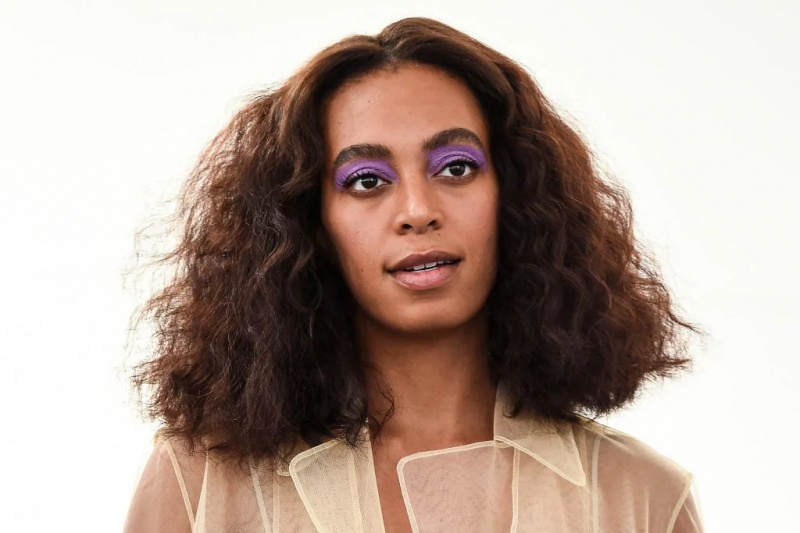 'Ära puuduta mu juukseid' laulja Solange Knowles näiliselt kinnitab, et Bill Murray haaras tal 2016. aasta SNL-i esinemise ajal juustest ja kiskus