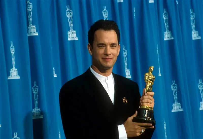   Tom Hanks met zijn Oscar