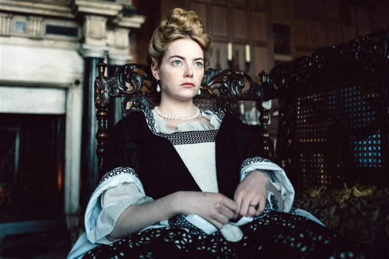   The Favourite'de (2018) Abigail rolünde Emma Stone