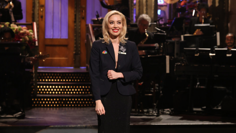   Aubrey Plaza desenha a classificação de demonstração da temporada 48 alta para'Saturday Night Live' – Deadline