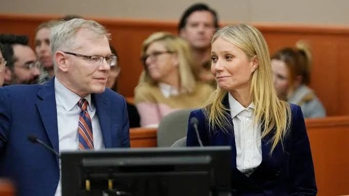   Gwyneth Paltrow in de rechtbank met haar advocaat