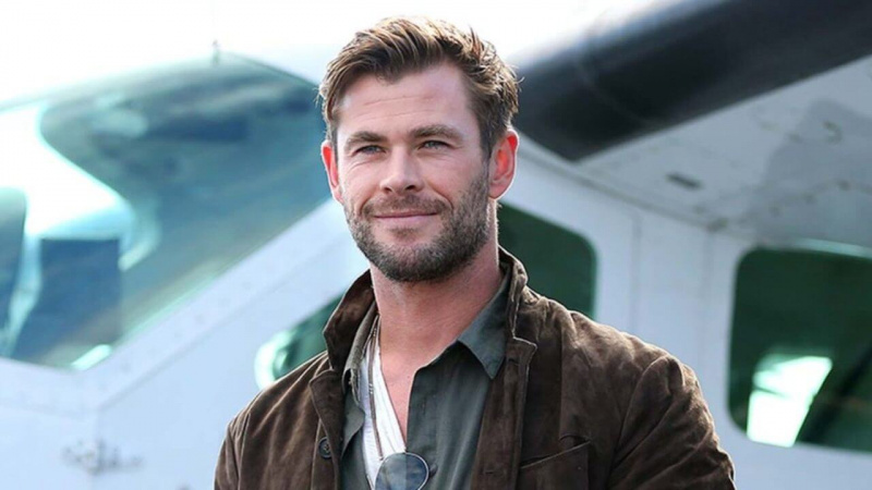   Chris Hemsworth는 Thor의 벌거 벗은 장면을 원했습니다.