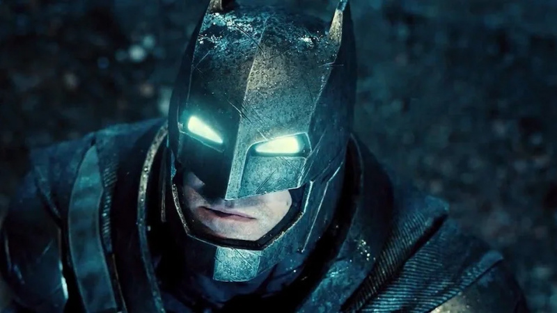 Dopo Henry Cavill, Ben Affleck avrebbe firmato un nuovo contratto con Batman per apparire in più progetti DCEU