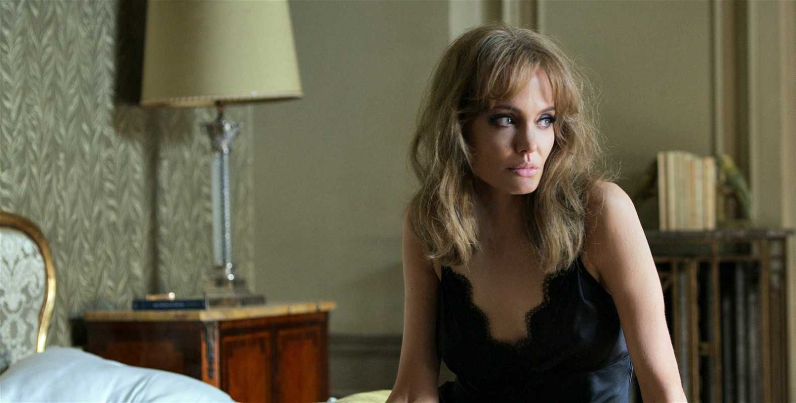 Påstod Billy Bob Thornton at S*x med Angelina Jolie var så ille at det er som å knulle sofaen?