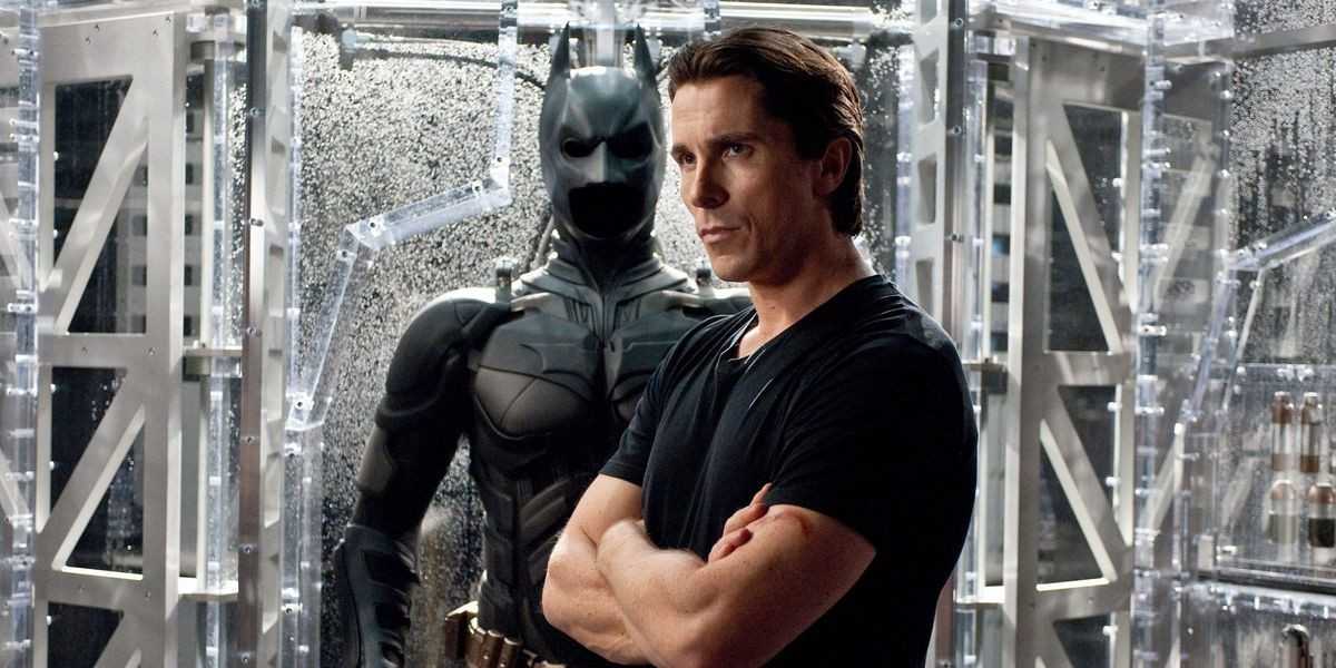 Christian Bale er livredd for sin kone Sibi Blazic som jaget ham i The Dark Knight Rises in a Cop Car