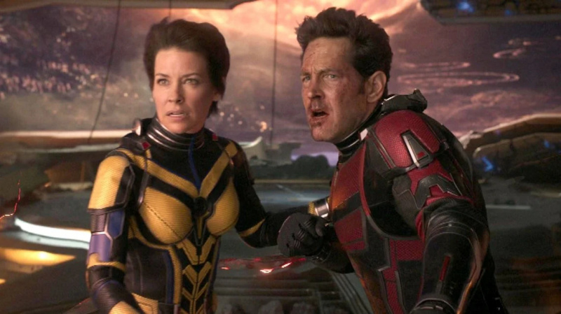   Evangeline Lilly ja Paul Rudd elokuvassa Ant-Man ja The Wasp: Quantumania