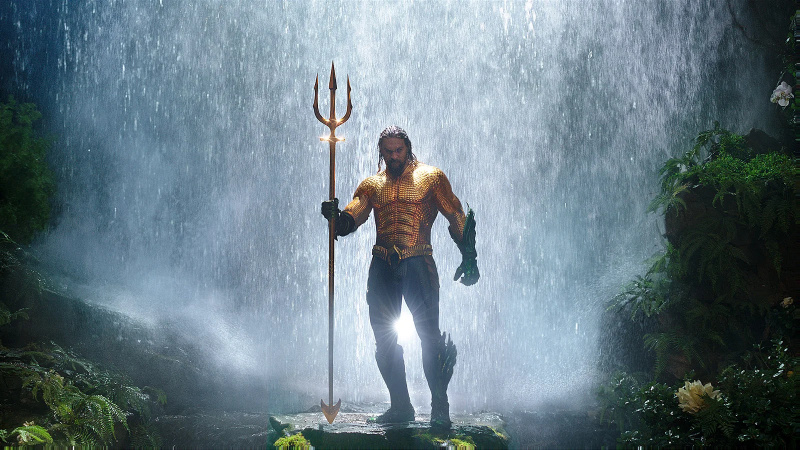 „Jason Momoa zostáva Aquamanom. Prečo nemôže byť Henry Cavill Superman?‘: Fanúšikovia DC otvorene odvolávajú na pokrytectvo šéfa DCU Jamesa Gunna