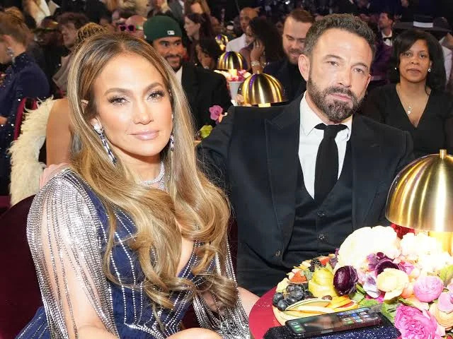 'Sa lihtsalt ei saa seda üles kirjutada': Ben Affleck käsitleb Jennifer Lopezi 'küllastumatuid' teateid, et tal on S-x 4 korda nädalas pärast seda, kui ta oli sundinud teda iga päev treenima