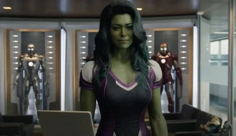   Tatiana Maslany em e como She-Hulk: Advogada