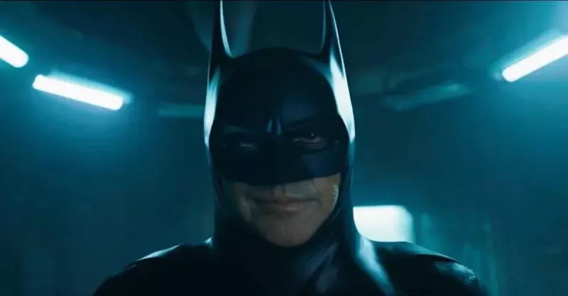   מייקל קיטון בתפקיד ברוס וויין/באטמן ב'פלאש' (2023)