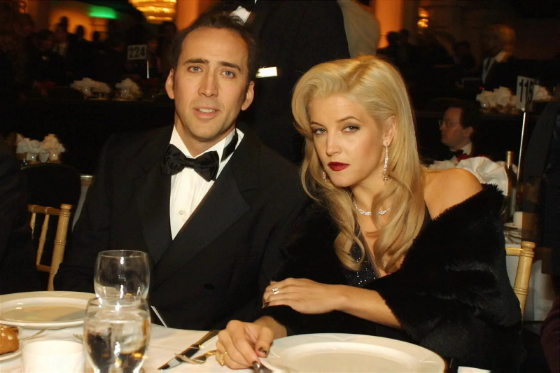   Nicolas Cage och Lisa Marie Presley