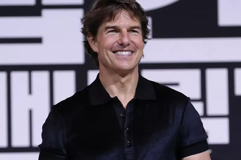 Tom Cruise nægtede Edward Scissorhands-rolle, fordi Tim Burton ikke kunne svare på, hvordan karakteren gik på badeværelset, tvang Burton til at spille Johnny Depp i stedet