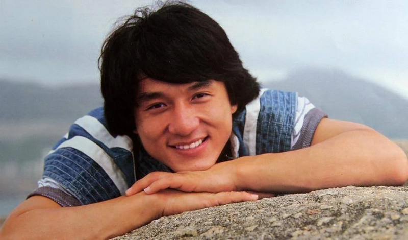   Jackie Chan joven