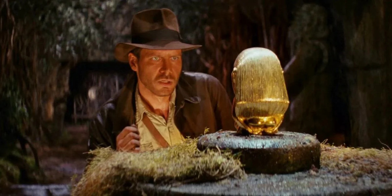 Clint Eastwood pomohol Stevenovi Spielbergovi získať franšízu Indiana Jones vo výške 1,9 miliardy dolárov po tom, čo Greedy producent zradil George Lucasa, aby ho neskôr vyhodili