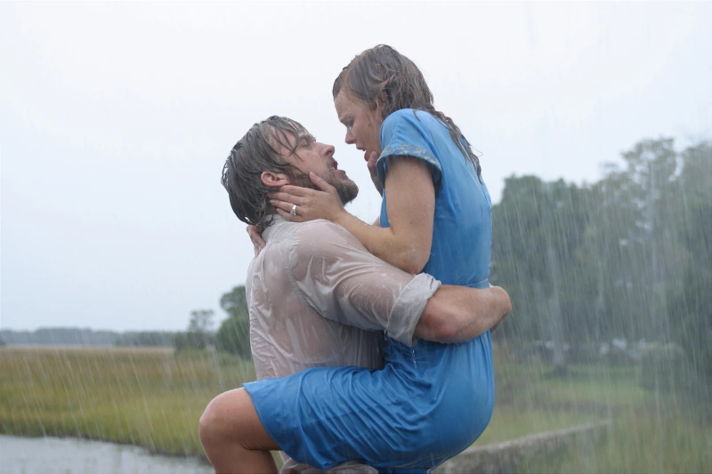 „Bet tai nereiškia, kad aš tavęs nemyliu“: Ryanas Goslingas sugriovė savo gerbėjo santykius su mergina savo romantišku filmu „Užrašų knygelė“