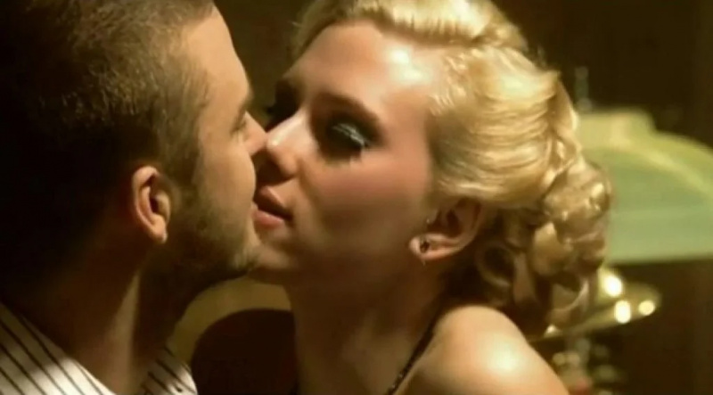   Justin Timberlake et Scarlett Johansson dans le clip de Timberlake