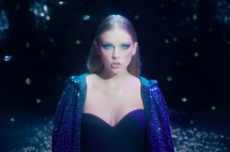   Taylor Swift im Musikvideo zu Bejeweled