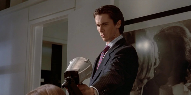 Reese Witherspoons Co-Star Christian Bale ließ sich für den 34,3 Millionen US-Dollar teuren Kultfilm von Tom Cruise inspirieren: „Eine intensive Freundlichkeit mit nichts hinter den Augen“