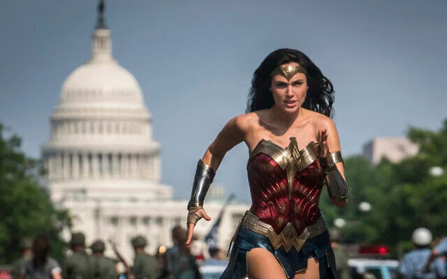   Wonder Woman rolünde Gal Gadot