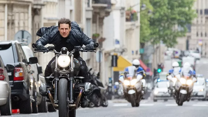   Tom Cruise vo filme Mission: Impossible