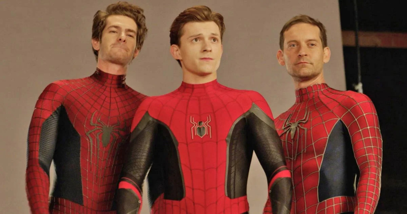   Andrew Garfield, Tom Holland og Tobey Maguire som Spider-Man gjennom årene