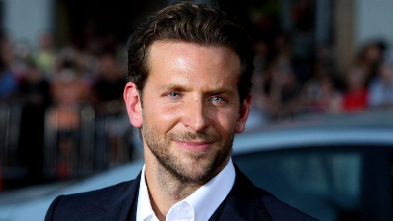 Bradley Cooper mängis kuulduste kohaselt 'vanemat' Batmanit James Gunni DCU-s pärast seda, kui Ryan Reynolds pani ta superkangelase rollidest taanduma