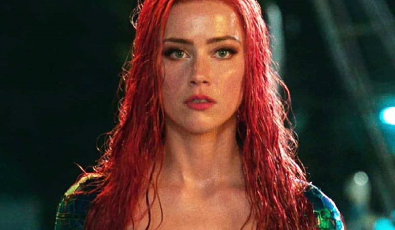   Amber Heard jako Mera w Aquamanie.