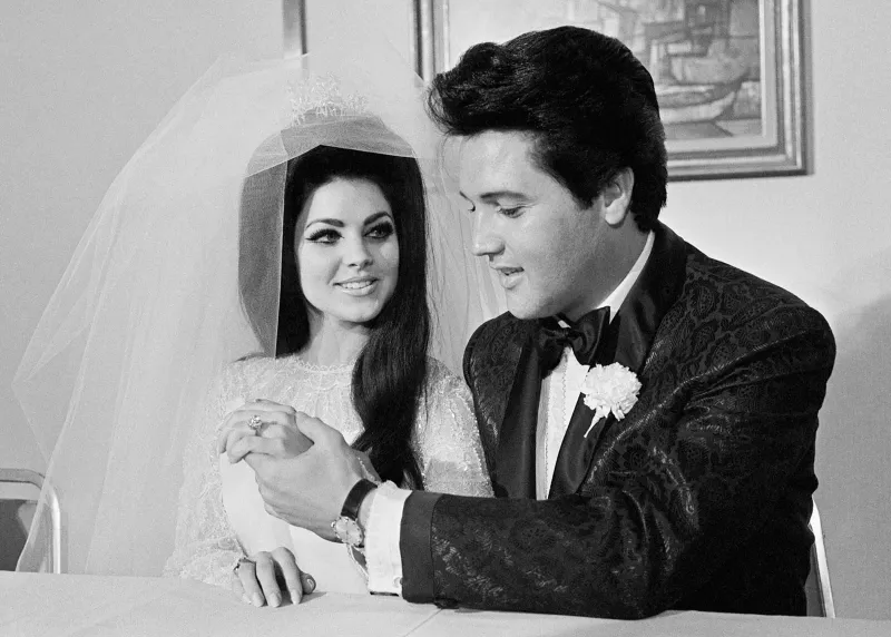 Elvis Presley Estate placerade ett förödmjukande embargo på Priscilla Biopic: 'De skyddar sitt varumärke'