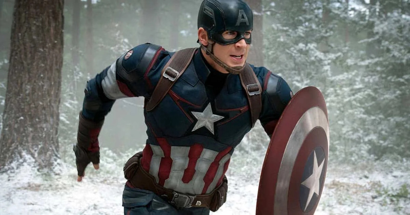   Chris Evans Amerika Kapitány szerepében