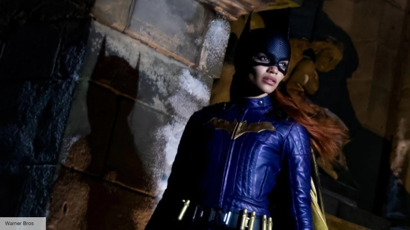 'Hope Leslie Grace Gets Some Form of Justice': معجبو DC يظهرون دعمهم لعودة Batgirl بعد ورود تقارير تفيد بأن سيناريو فيلم Batman لـ Ben Affleck كان Batgirl