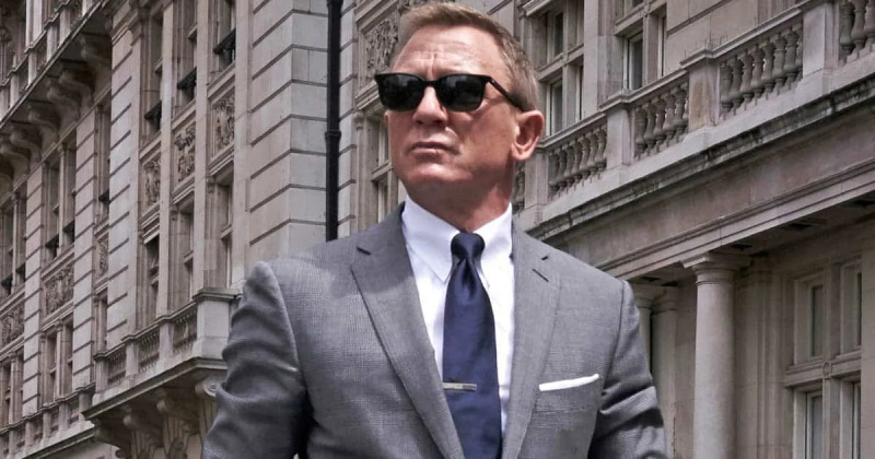   Daniel Craig James Bondi rollis