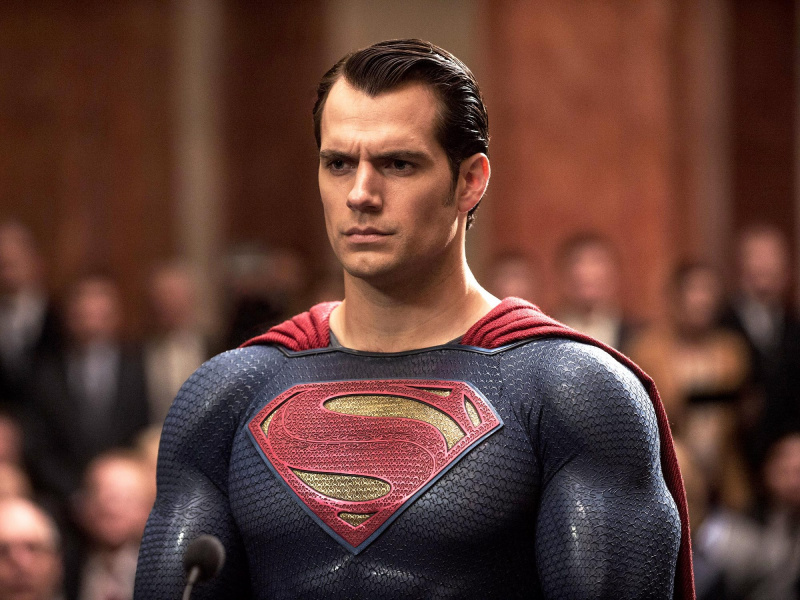 'Det ligner sh*t': Henry Cavill var super flov over at bære DC-legenden Christopher Reeves Superman Suit, kaldte det 'A pair of kid's pyjamas'