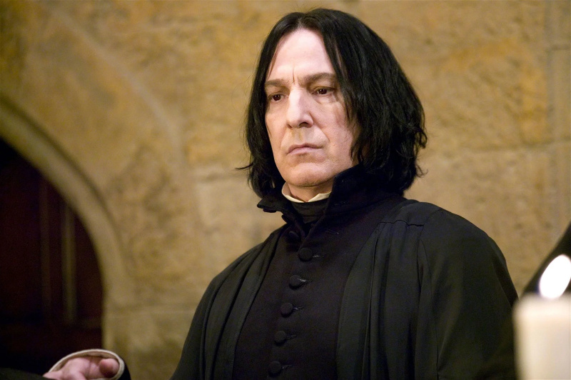   Alan Rickman ako Severus Snape