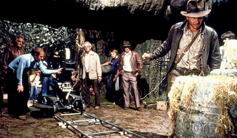 Steven Spielberg hätte Harrison Ford mit einem 800 Pfund schweren Felsbrocken für die perfekte Indiana-Jones-Szene beinahe auf den Boden geworfen