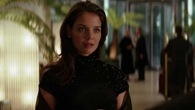   Katie Holmes ในบท Rachel Dawes ใน Batman Begins