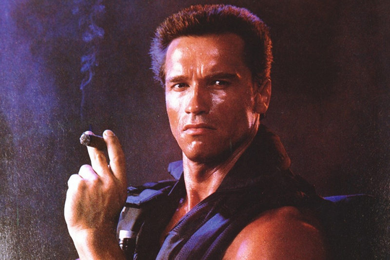 “Ne bodi tako len”: Arnold Schwarzenegger je svojo 13-letno soigralko spravil skozi pekel, “Všeč mi je mučil” otroka, čeprav je bil kot njegov oče