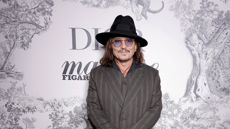 Incluso después de un recorte salarial, Johnny Depp exigió 10.000.000 de dólares por una película fallida que perdió 12,7 millones de dólares tras su desastrosa taquilla